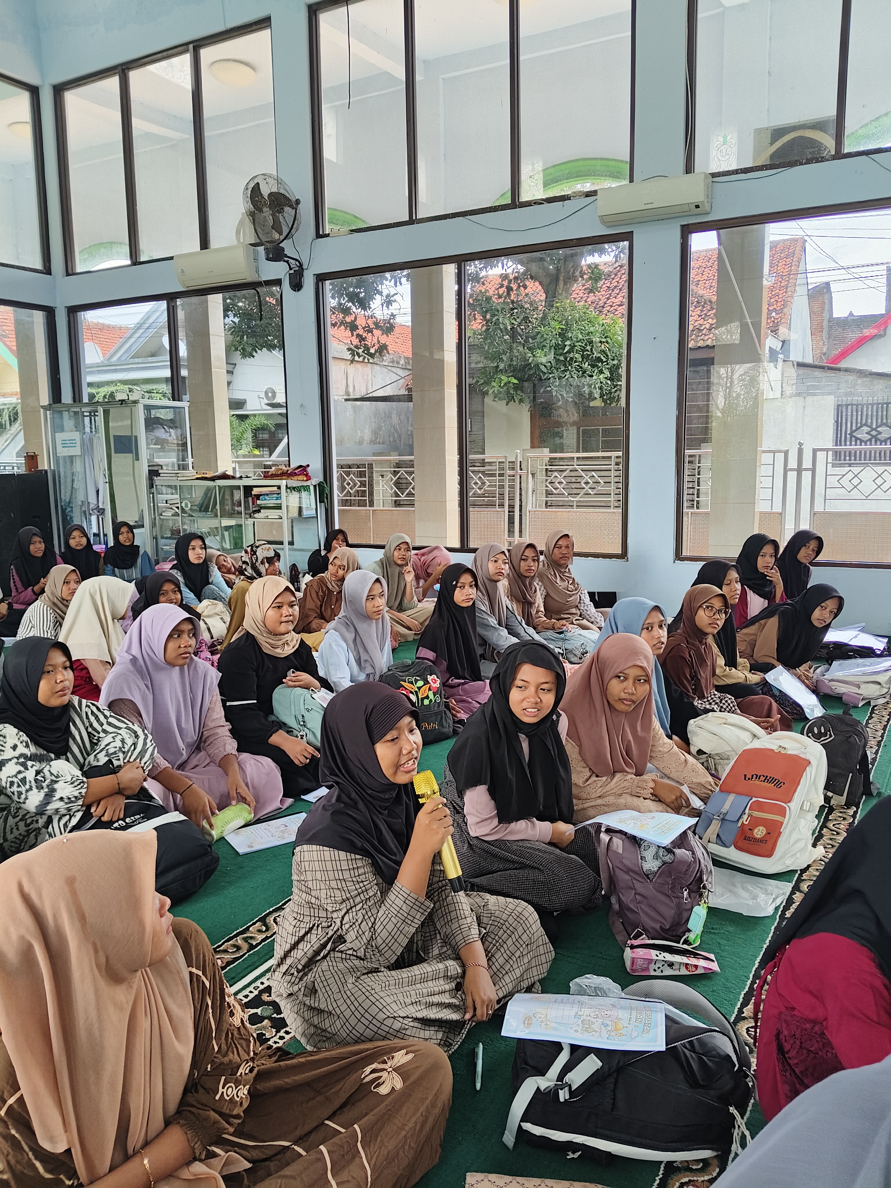 Pondok Ramadan SMPN 7 Probolinggo: Meneguhkan Iman, Menguatkan Kepedulian Pondok Ramadan SMPN 7 Probolinggo: Meneguhkan Iman, Menguatkan Kepedulian